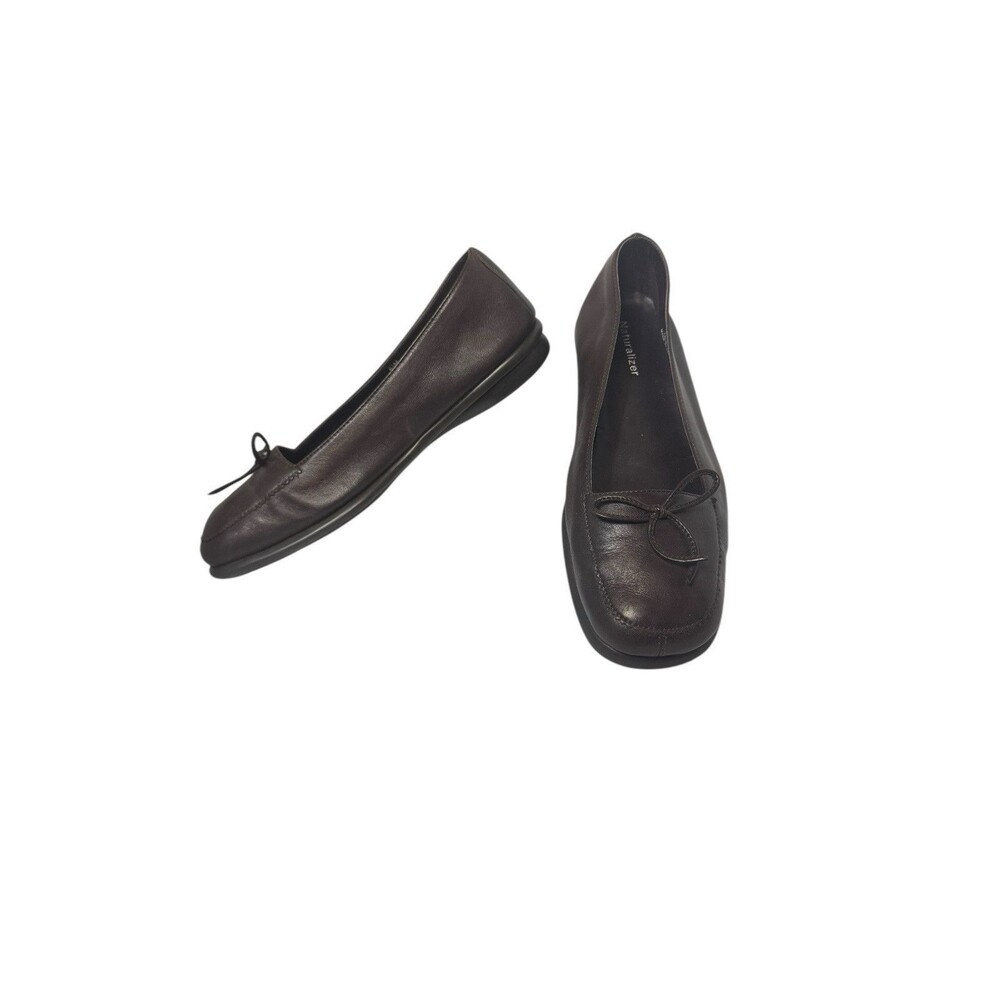 Women’s Naturalizer Brown Leather Flats Bow Round Toe Slip On Shoes Size 6.5